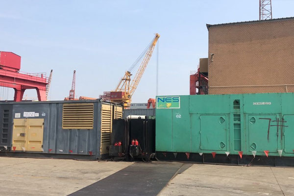 辉南发电机出租空气滤清器的清洁频率是多少？